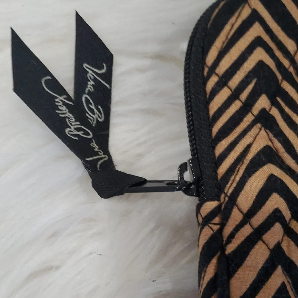 Vera Bradley Zebra Print Quilted  Wallet - Picture 5 of 9